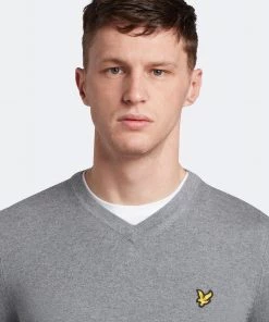 Lyle & Scott Grey Cotton Merino V-Neck Jumper -Lyle & Scott Outlet | Sale unnamed file 1375 scaled