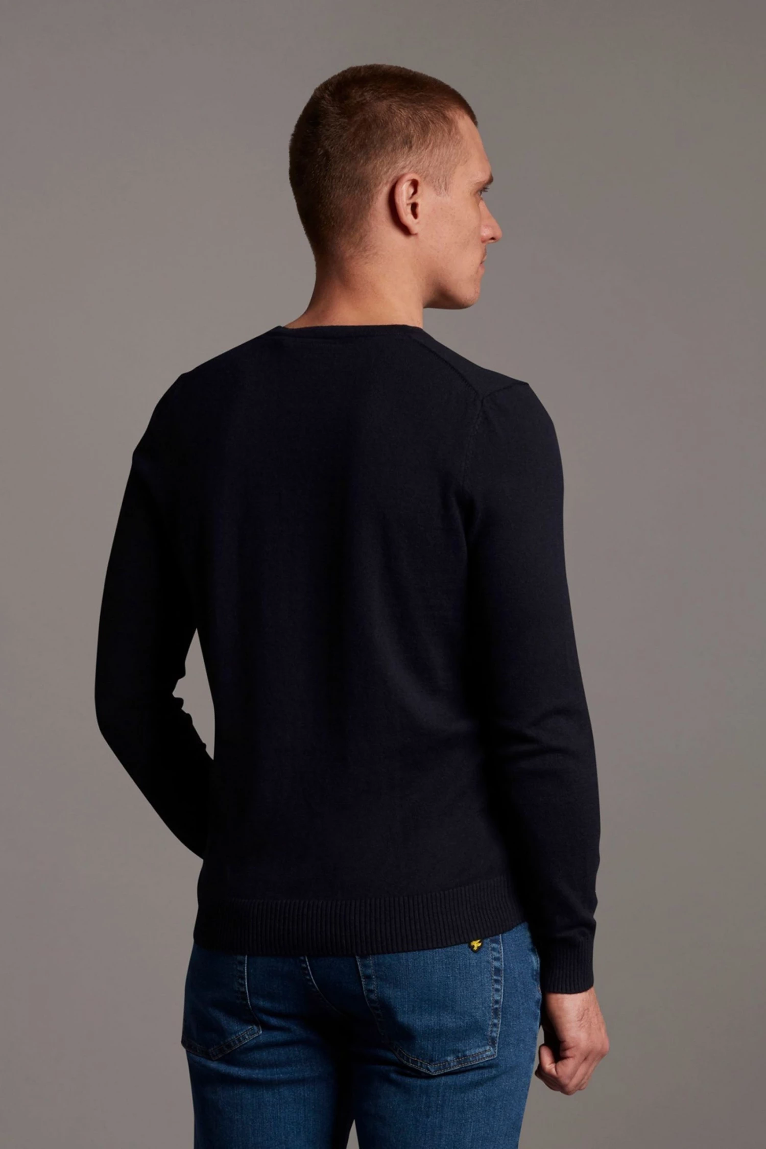 Lyle & Scott Plus V-Neck Cotton Merino Jumper Black 2 Lyle & Scott Plus V-Neck Cotton Merino Jumper Black - Image 2