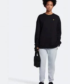 Lyle & Scott Oversized Black Sweatshirt -Lyle & Scott Outlet | Sale unnamed file 1510 scaled