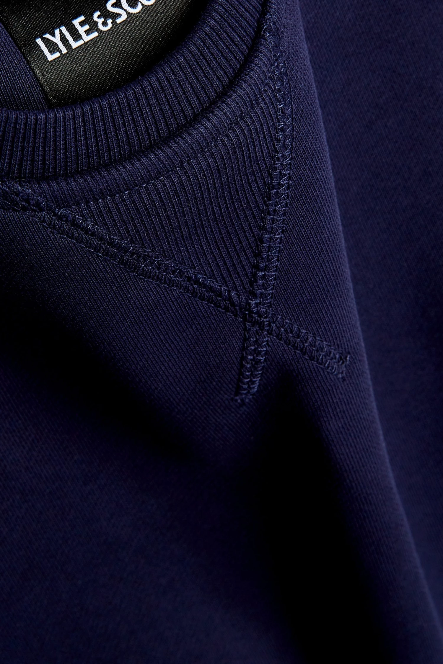 Lyle & Scott Crew-Neck Sweatshirt Iris Blue 7 Lyle & Scott Crew-Neck Sweatshirt Iris Blue - Image 7