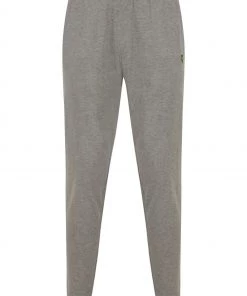 Lyle & Scott White Lounge Set Including Cuffed Bottoms And T-Shirt -Lyle & Scott Outlet | Sale unnamed file 1783 scaled