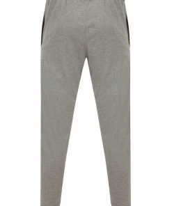 Lyle & Scott White Lounge Set Including Cuffed Bottoms And T-Shirt -Lyle & Scott Outlet | Sale unnamed file 1785 scaled