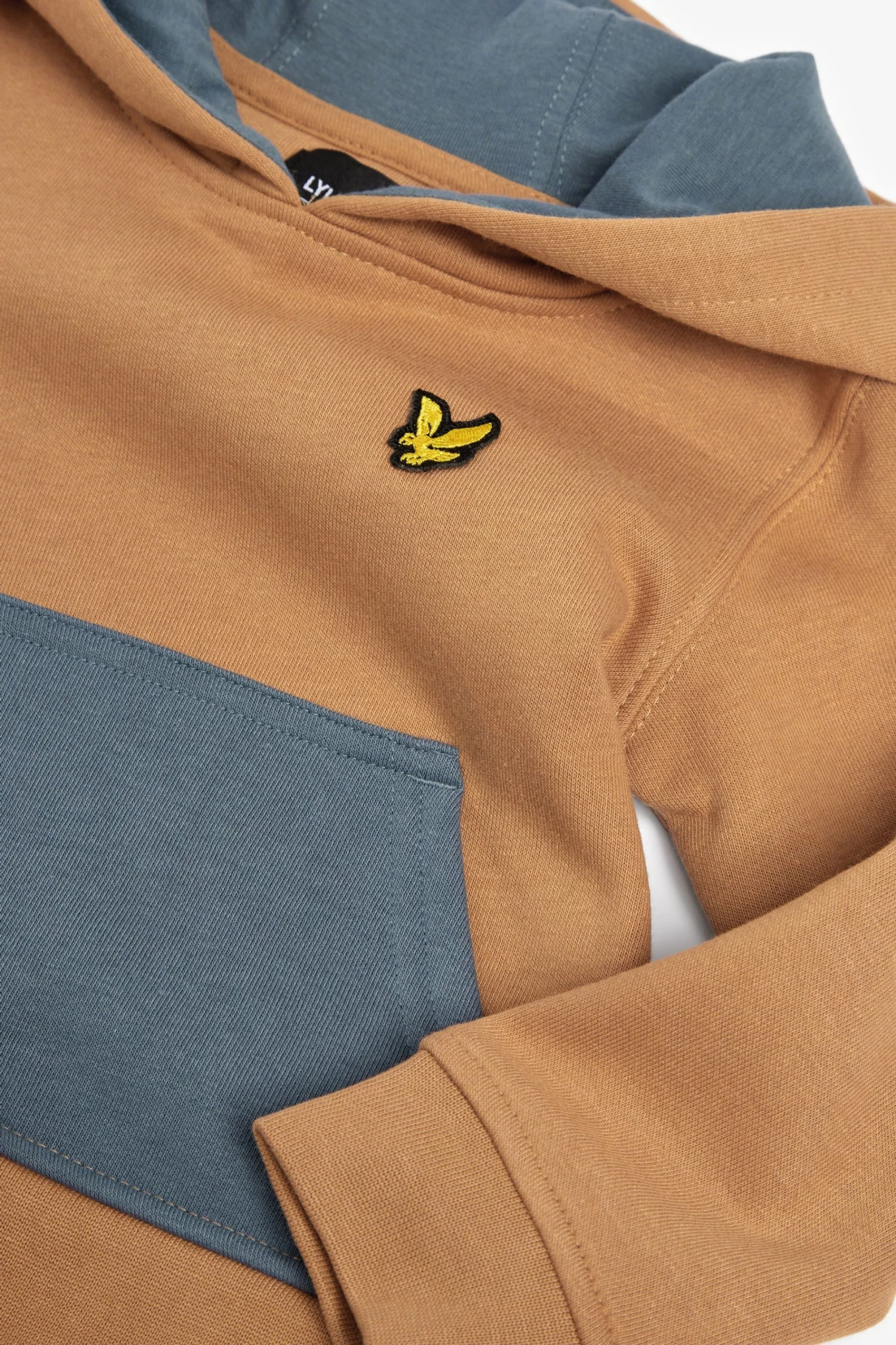 Lyle & Scott Cream OTH Hoodie And Jog Set 3 Lyle & Scott Cream OTH Hoodie And Jog Set - Image 3