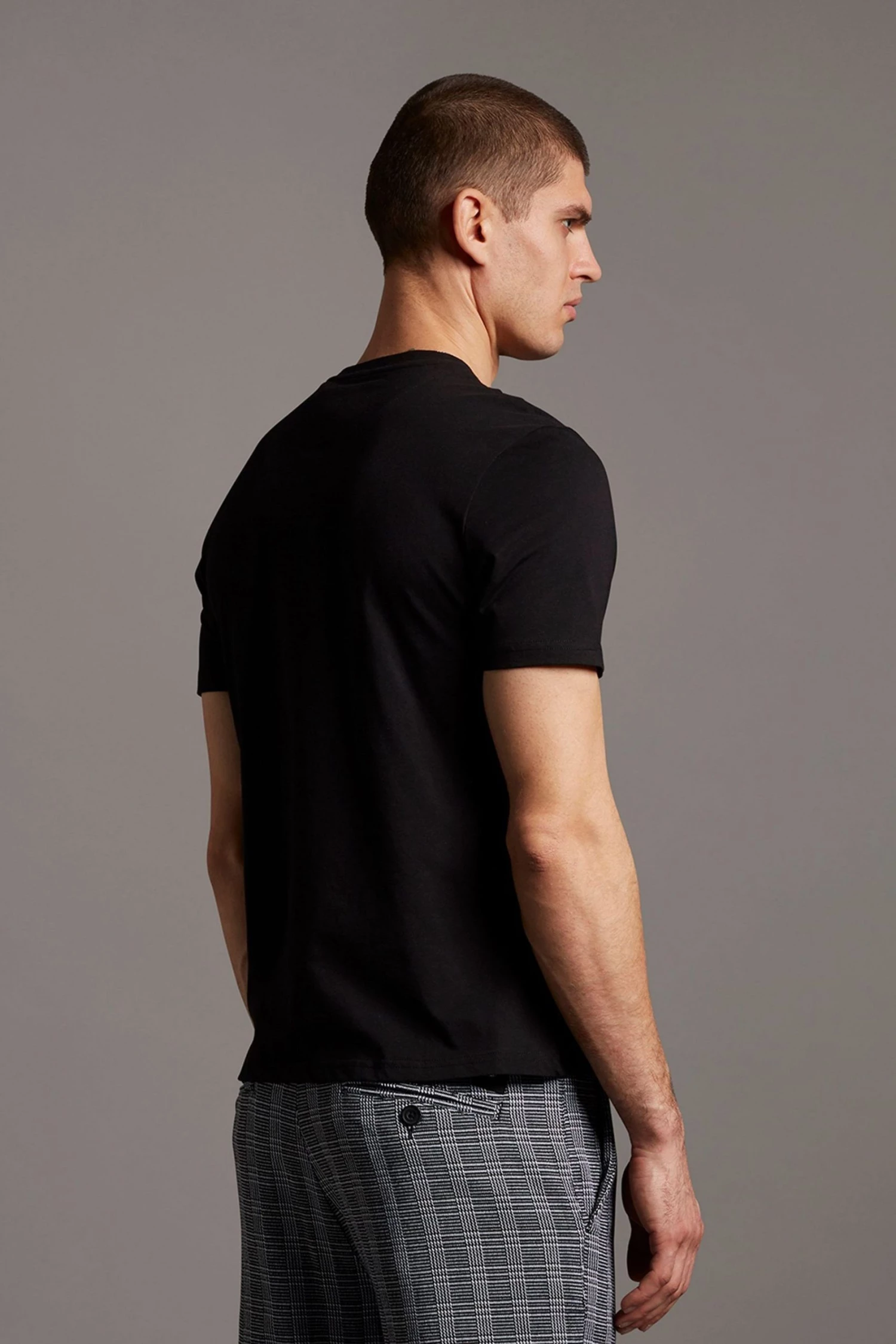 Lyle & Scott Organic Crew-Neck T-Shirt Navy 2 Lyle & Scott Organic Crew-Neck T-Shirt Navy - Image 2