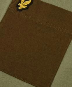 Lyle & Scott Green Colour Block T-Shirt 6 Lyle & Scott Green Colour Block T-Shirt -Lyle & Scott Outlet | Sale unnamed file 293 scaled