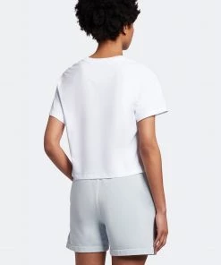 Lyle & Scott White Cropped T-Shirt -Lyle & Scott Outlet | Sale unnamed file 323 scaled
