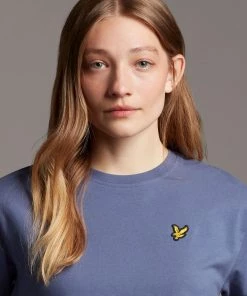 Lyle & Scott Blue Cropped T-Shirt 8 Lyle & Scott Blue Cropped T-Shirt -Lyle & Scott Outlet | Sale unnamed file 330 scaled