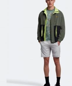 Lyle & Scott Green Hiker T-Shirt -Lyle & Scott Outlet | Sale unnamed file 372 scaled