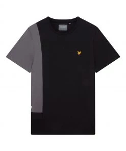 Lyle & Scott Black Colourblock Pocket T-Shirt 10 Lyle & Scott Black Colourblock Pocket T-Shirt -Lyle & Scott Outlet | Sale unnamed file 392 scaled
