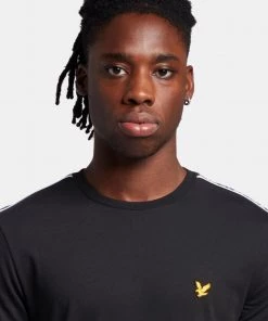 Lyle & Scott Black Flyer T-Shirt 9 Lyle & Scott Black Flyer T-Shirt -Lyle & Scott Outlet | Sale unnamed file 476 scaled