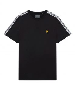 Lyle & Scott Black Flyer T-Shirt 10 Lyle & Scott Black Flyer T-Shirt -Lyle & Scott Outlet | Sale unnamed file 477 scaled