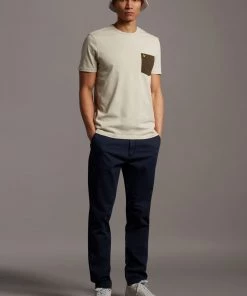 Lyle & Scott Green Contrast Pocket T-Shirt -Lyle & Scott Outlet | Sale unnamed file 519 scaled