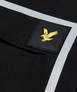 Lyle & Scott Black Heat Sealed Pocket T-Shirt 6 Lyle & Scott Black Heat Sealed Pocket T-Shirt -Lyle & Scott Outlet | Sale unnamed file 75 scaled